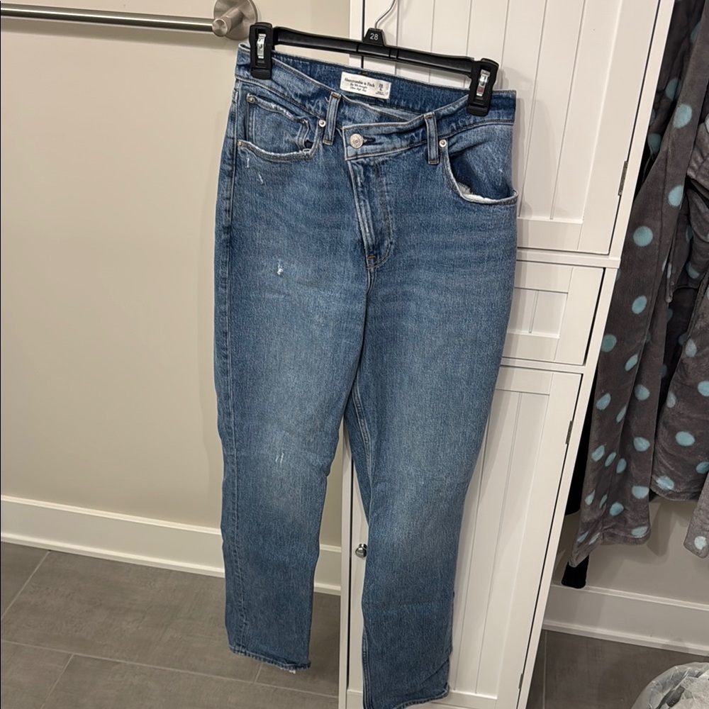 Abercrombie jeans, women’s